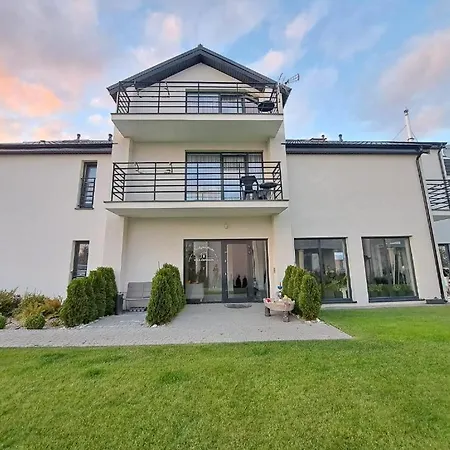 Alojamento de Acomodação e Pequeno-almoço Kardamon 4*